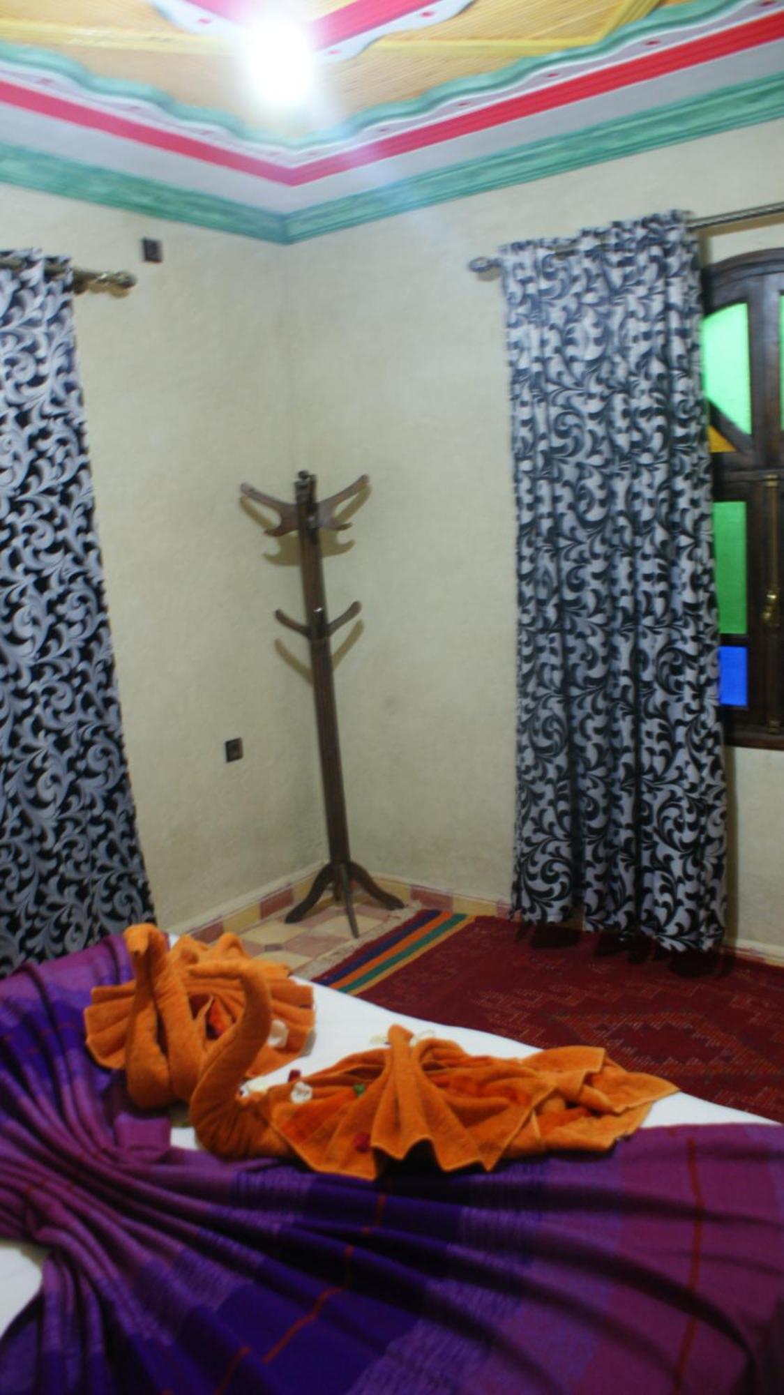 Riad Aslda Asni Phòng bức ảnh